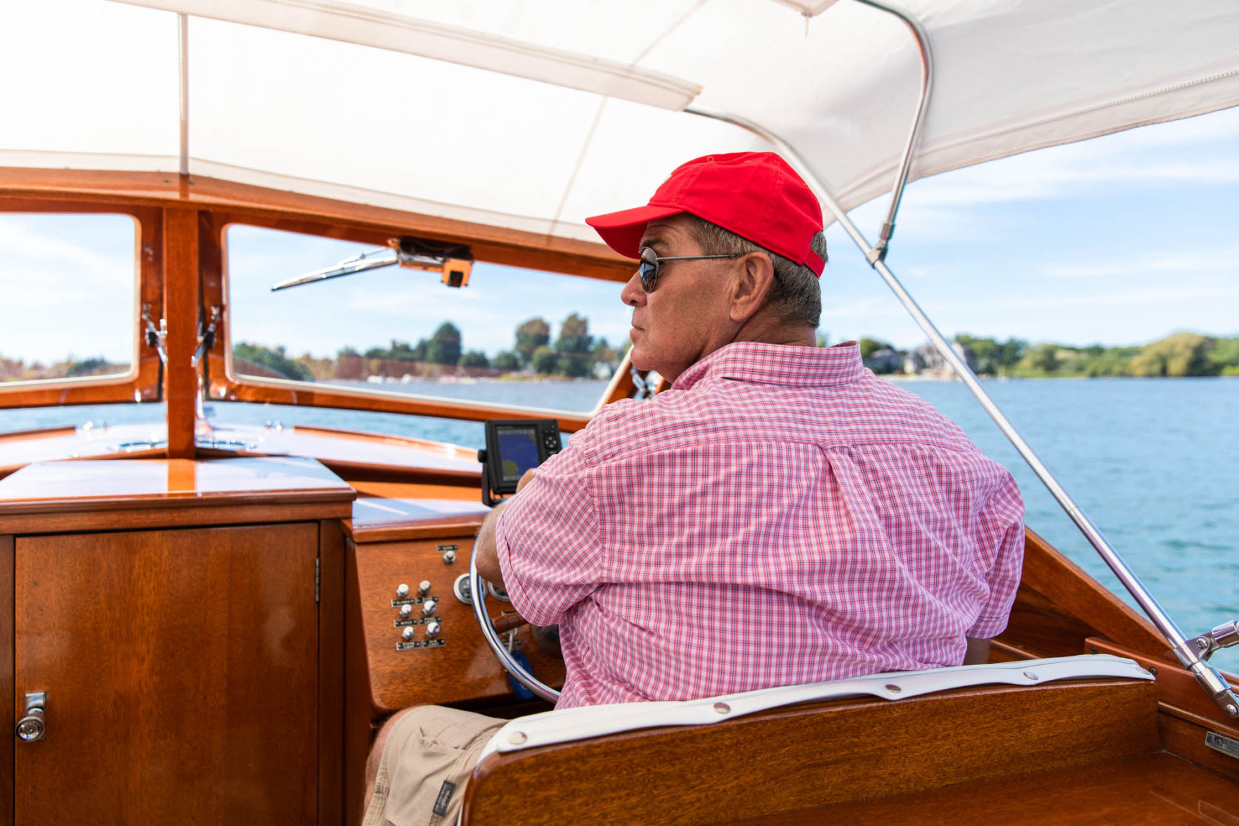 International show draws boat lovers to Alex Bay